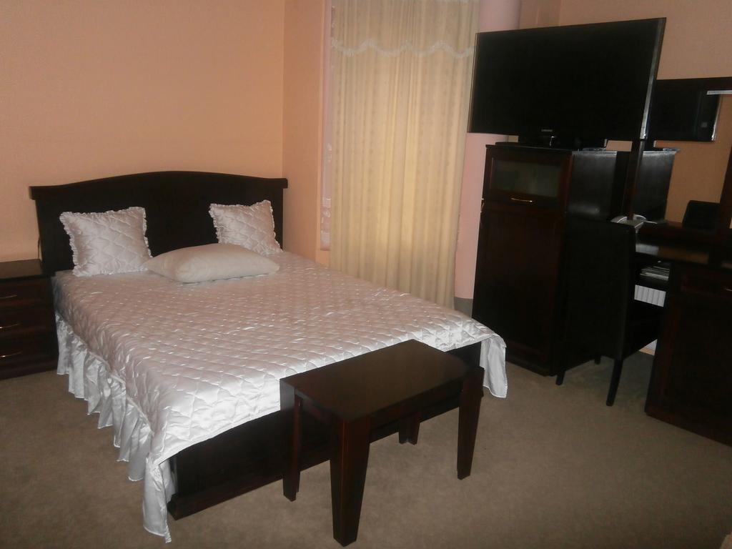 Hotel Vila Mitic Luxx Spa Centar Leskovac  Zewnętrze zdjęcie