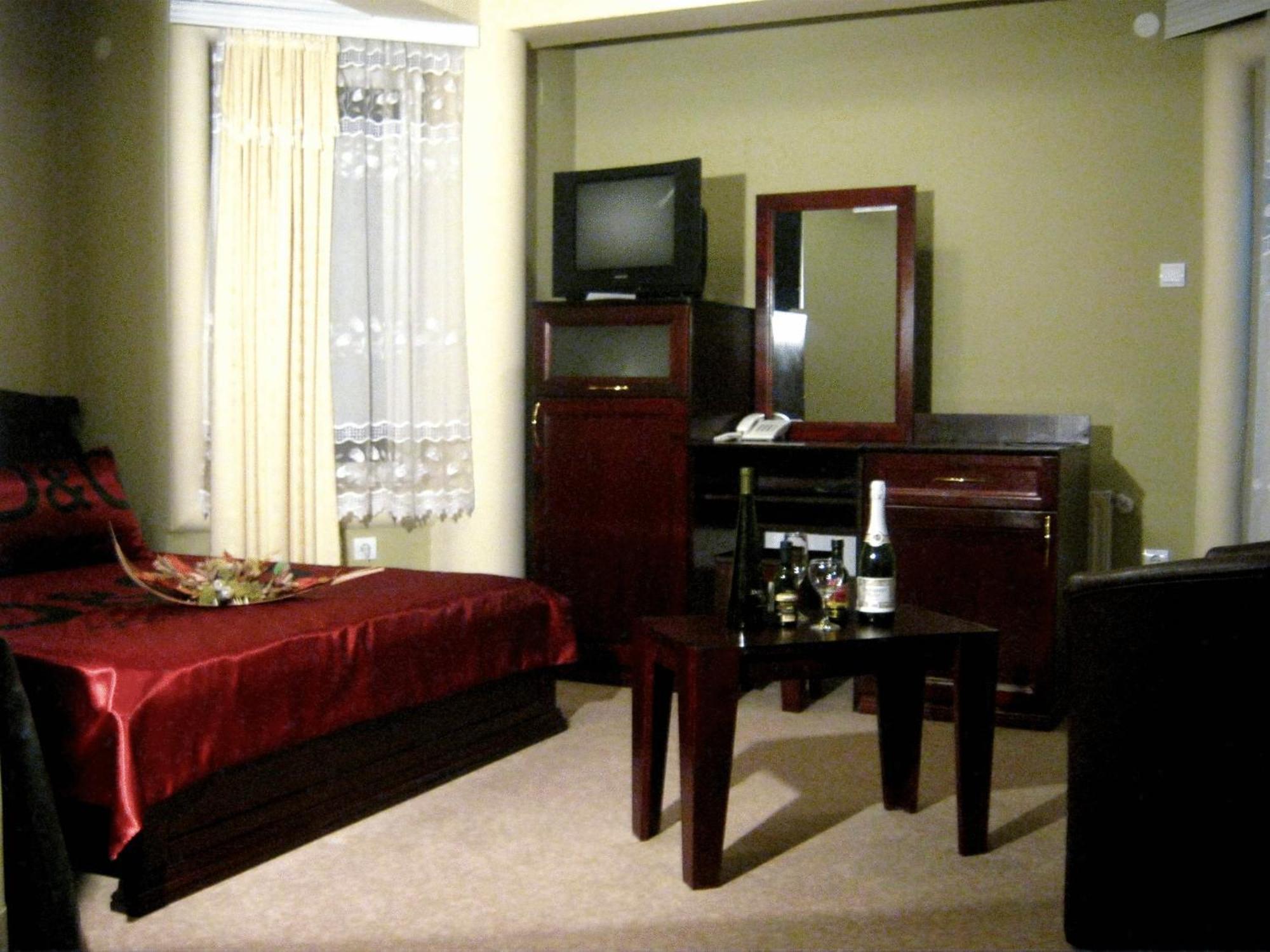 Hotel Vila Mitic Luxx Spa Centar Leskovac  Zewnętrze zdjęcie